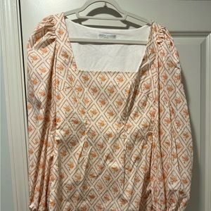 Caroline constas size small. Puff sleeved mini dress